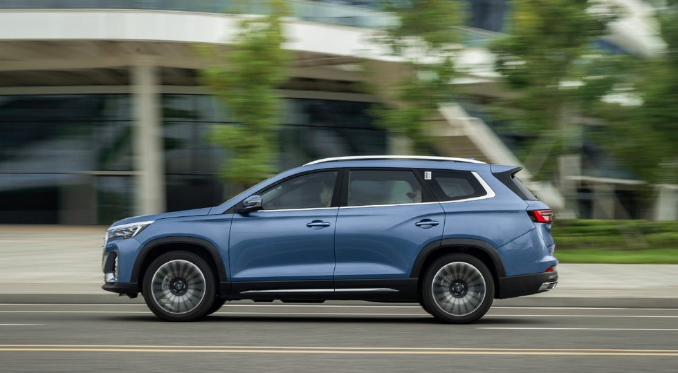 У суббренда Chery появился ещё один большой SUV, и он дешевле Креты