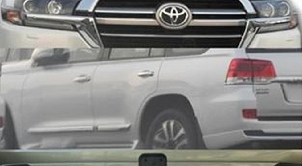 land-cruiser-200 (8)