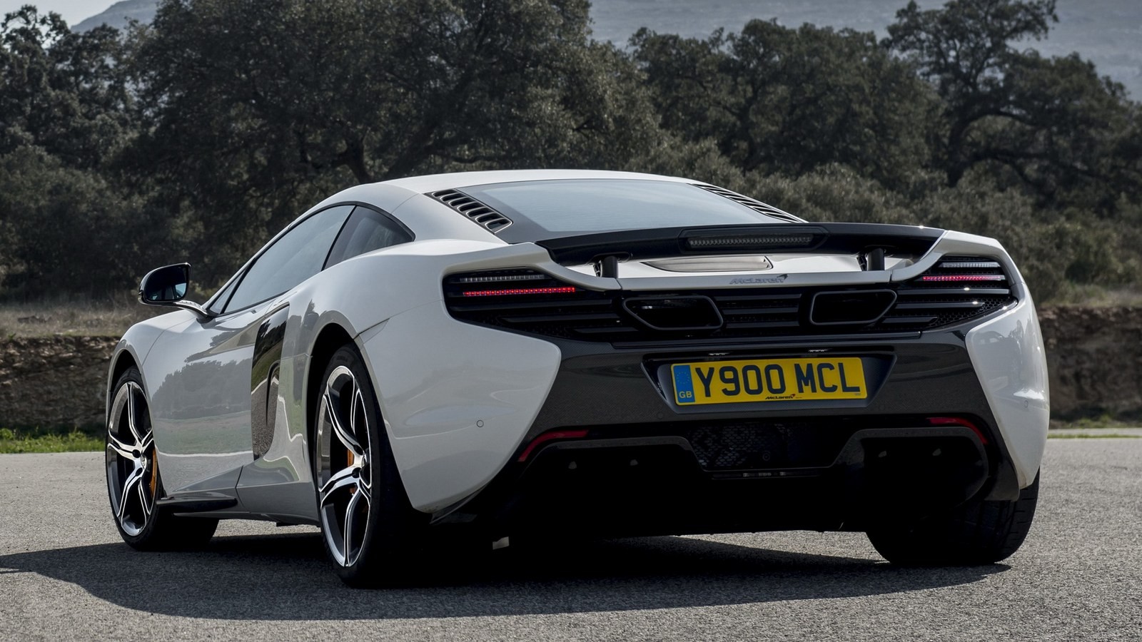 McLaren 650S