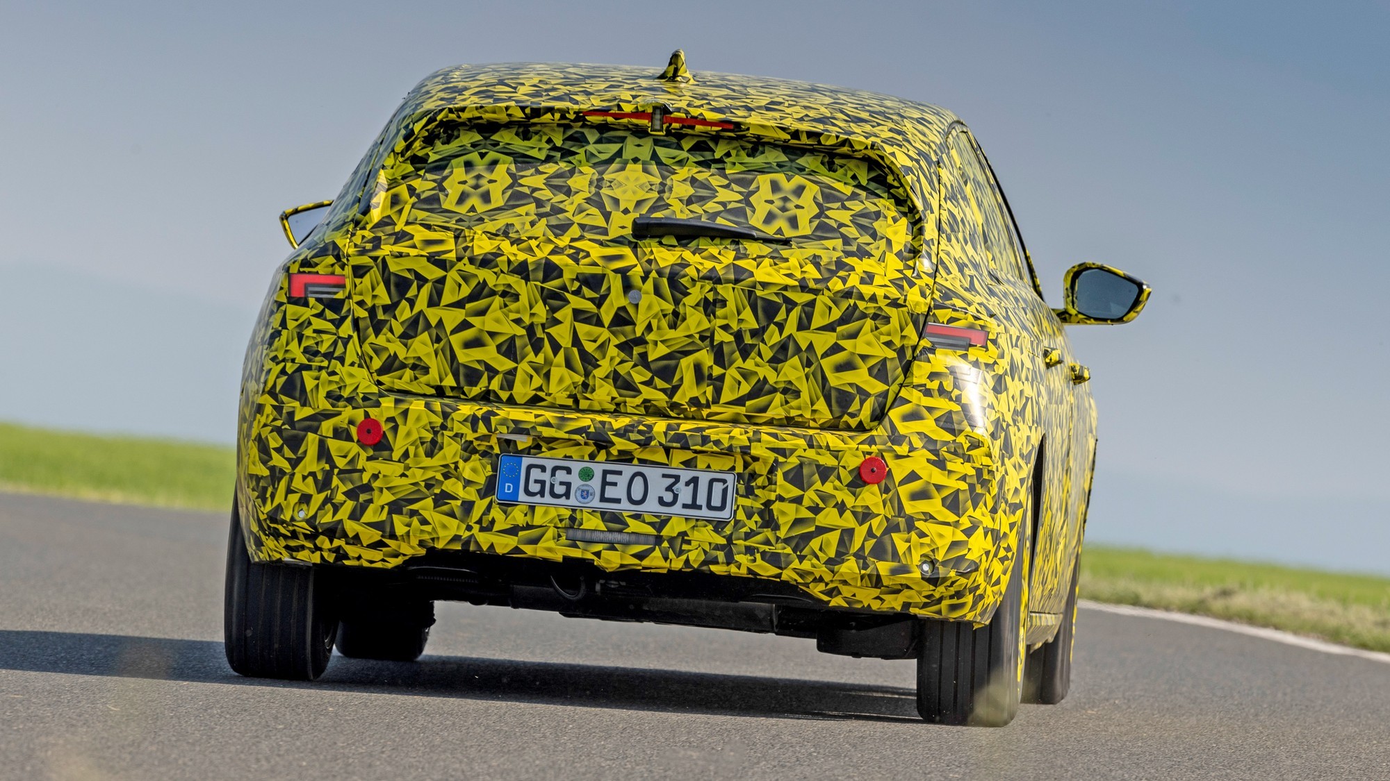 Opel доверил разработку новой Astra женщинам. Идут финальные испытания