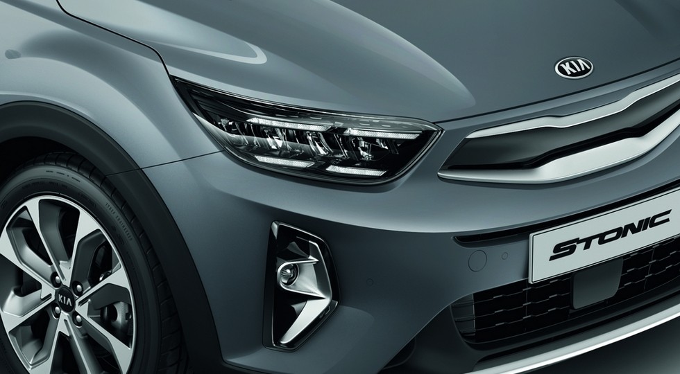 Kia обновила родственный «другому» Rio паркетник Stonic: гибрид и сцепление по проводам