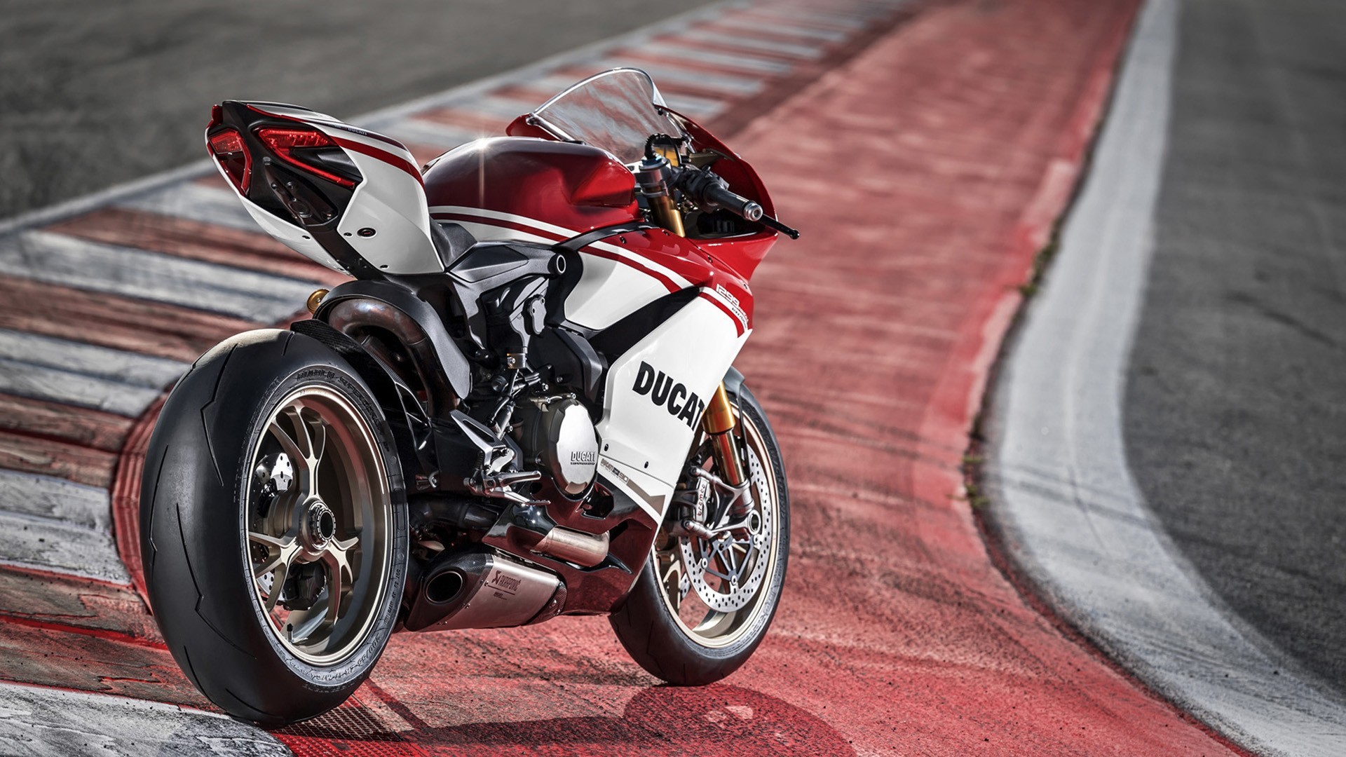 ducati-1299-panigale-s-anniversario