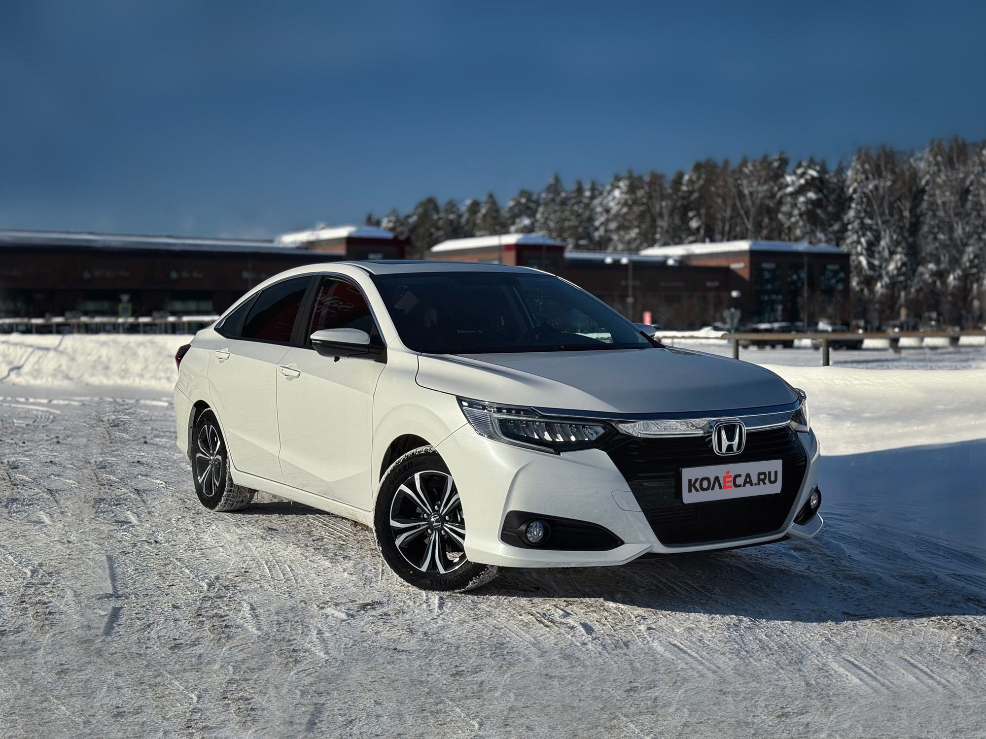 Весьма скромно, очень дорого, неожиданно хорошо: тест-драйв Honda Crider