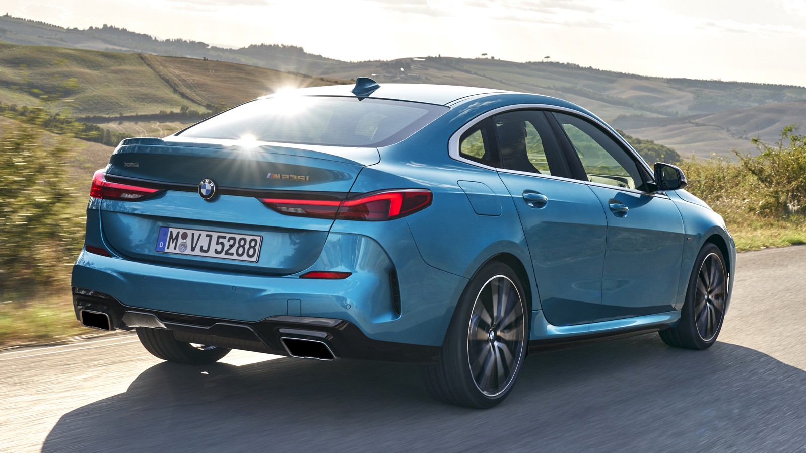 Новое купе BMW 2 серии G42: первые изображения