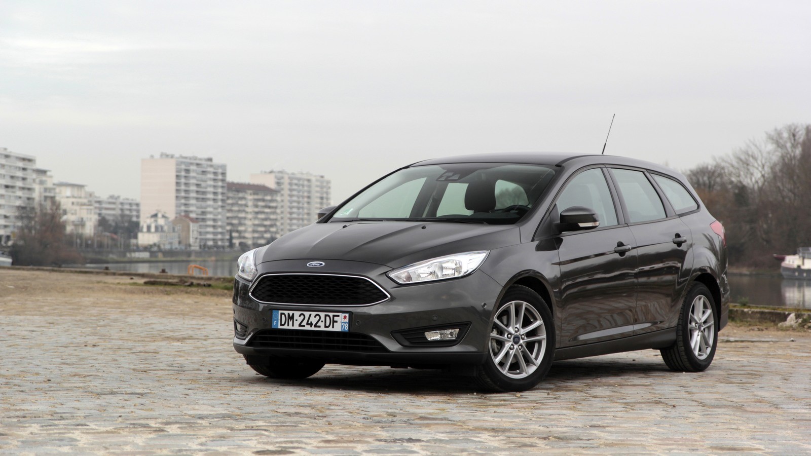 ford_focus_turnier_9