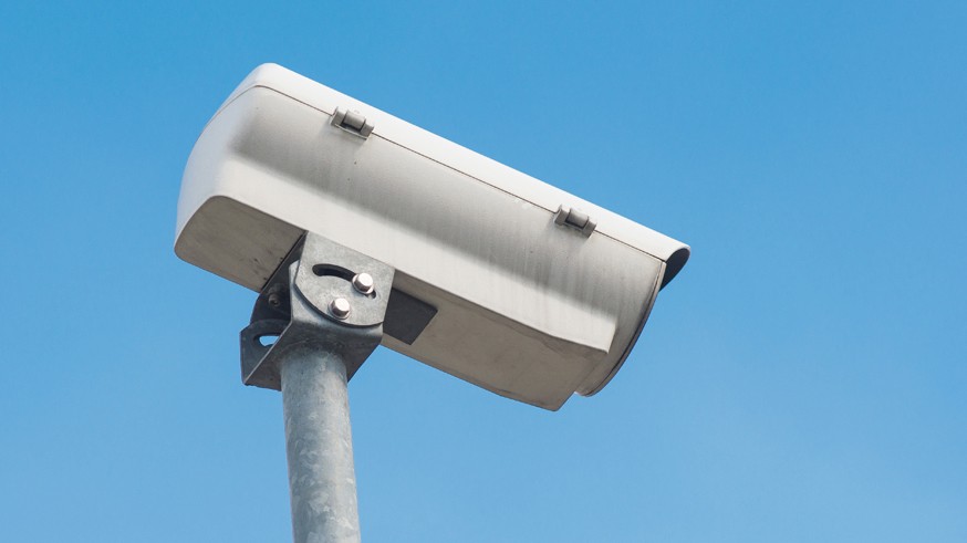 The traffic security CCTV camera operating on road detecting tra