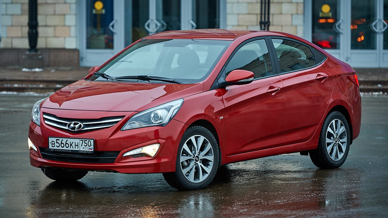 На фото: Hyundai Solaris