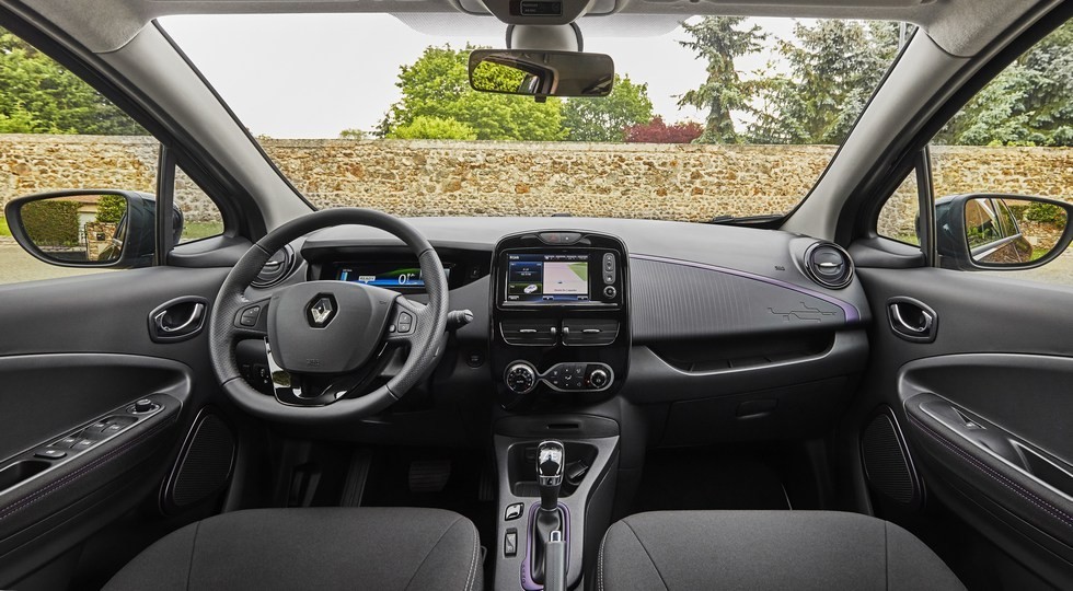 На фото: Renault Zoe, актуальная версия
