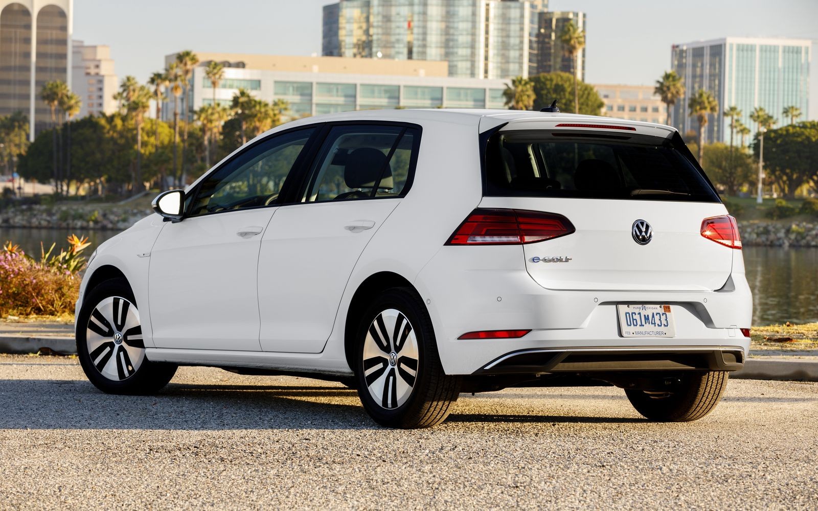 Volkswagen e golf характеристики