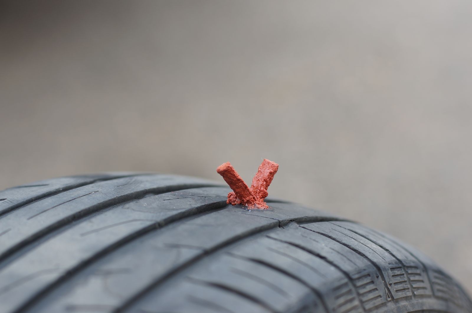 Правда или действие: стоит ли ремонтировать шины при помощи жгута
