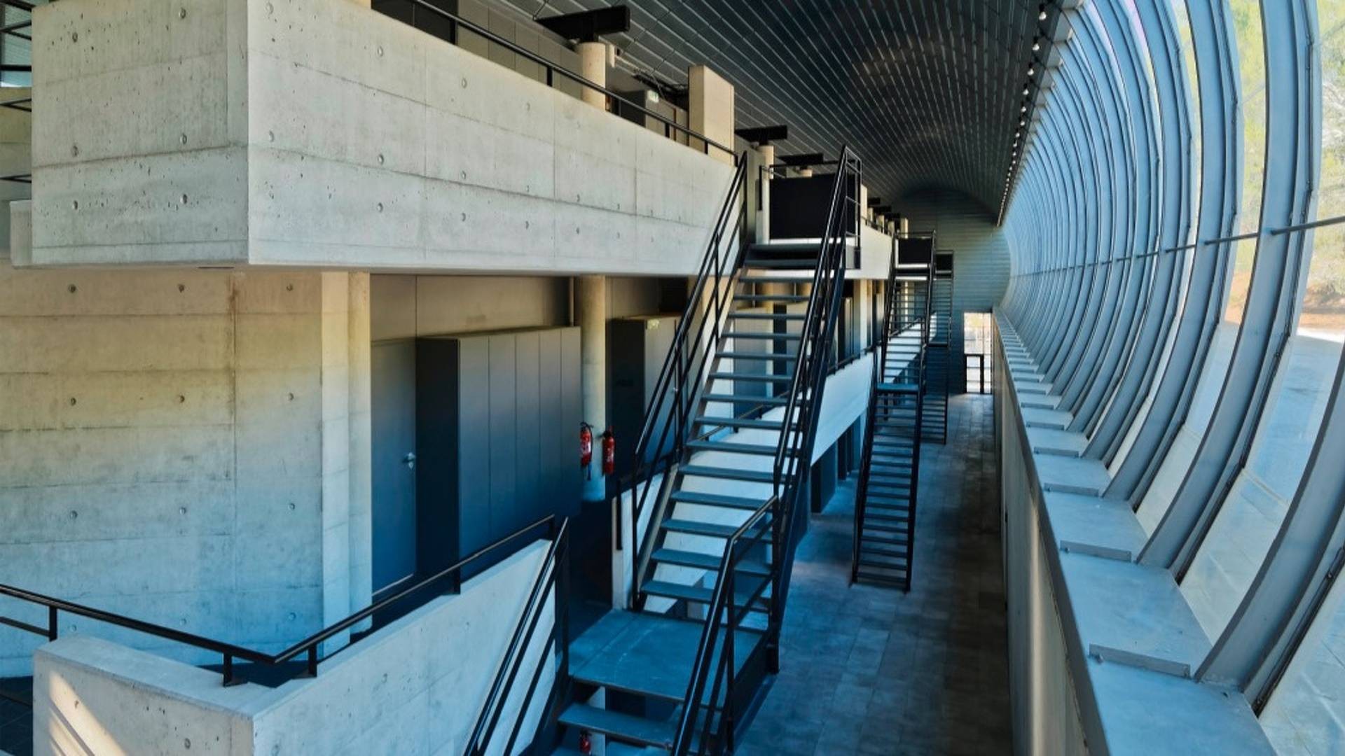 mercedes-opens-new-design-studio-1