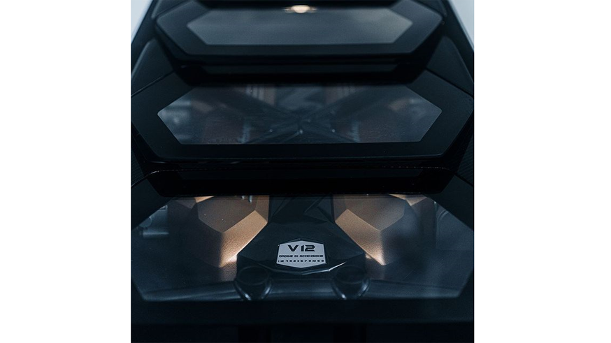 2n Как открывается бензобак на ламборджини