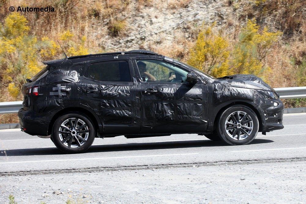 Новый Nissan Qashqai "засветился" на тестах