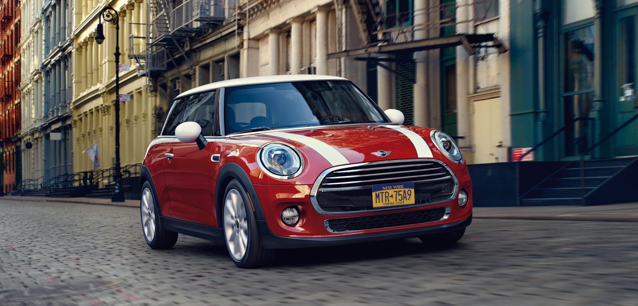 На фото: актуальный MINI Hardtop 2 Door