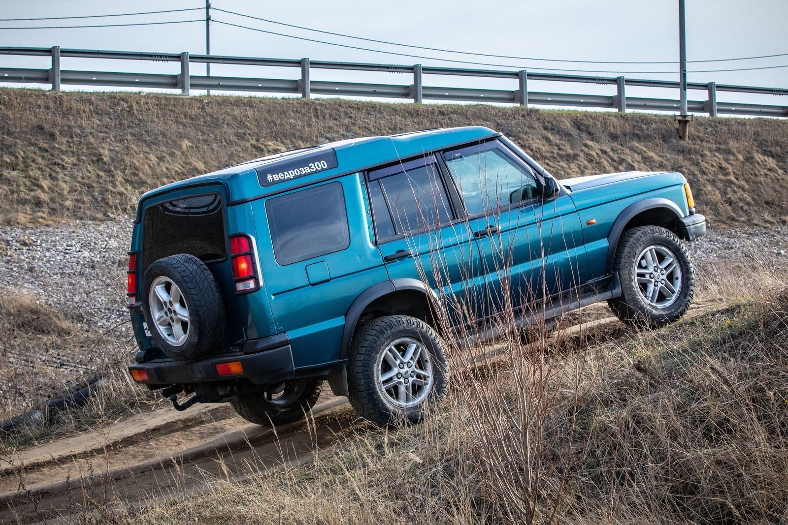Land Rover Discovery 2 с пробегом: течи отовсюду и не такая уж страшная электрика