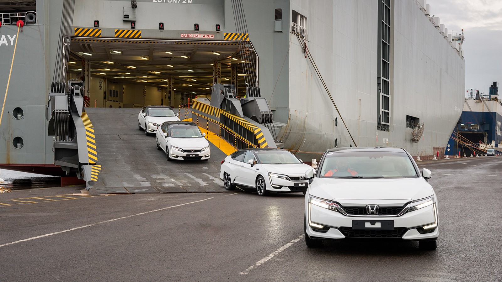 First Honda Clarity Fuel Cell Arrives in Europe