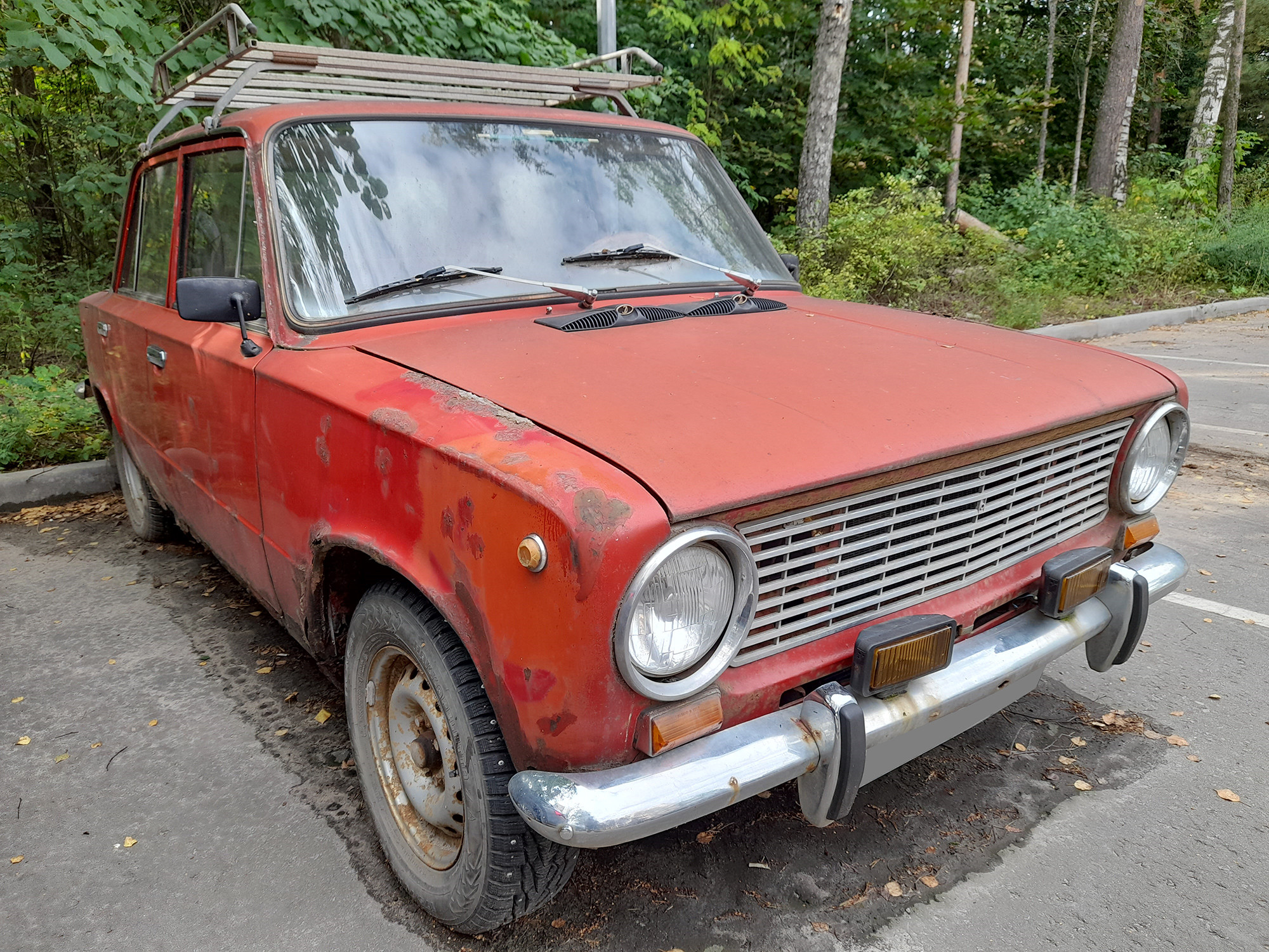 Качать насосом или нажать на кнопку? Как работал эфирный «пускач» из СССР