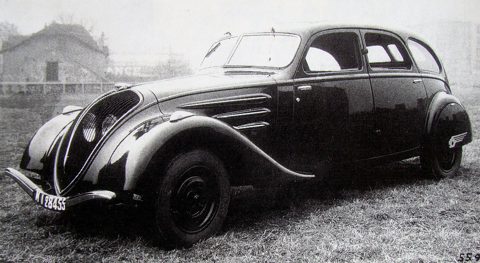 Миролюбивая оккупация и её итоги: неизвестные французские автомобили во времена Второй мировой