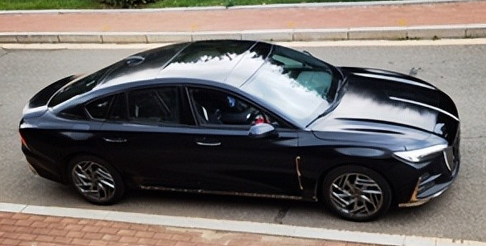 Премиальный китайский автомобиль hongqi