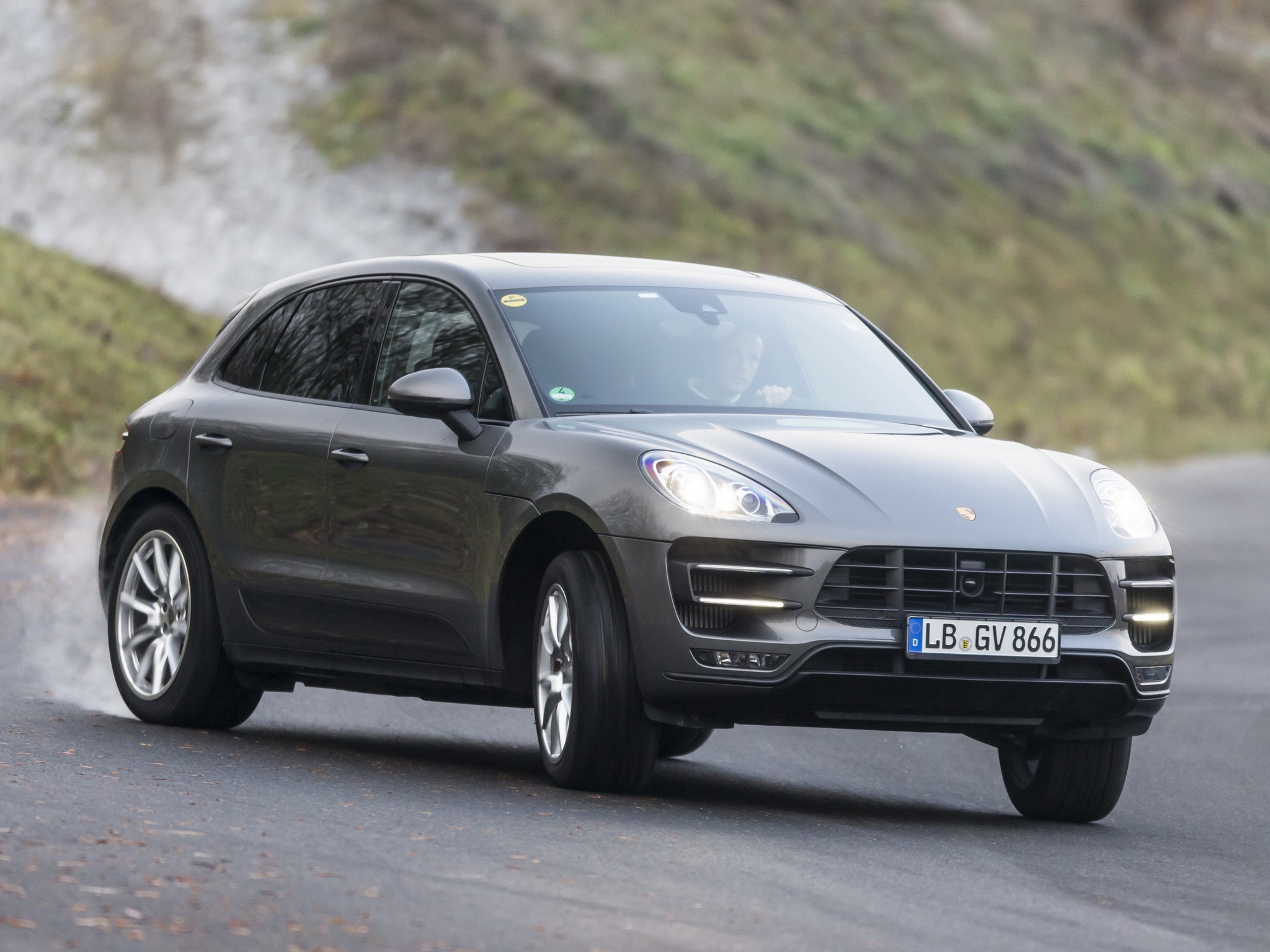 porsche_macan_turbo_13