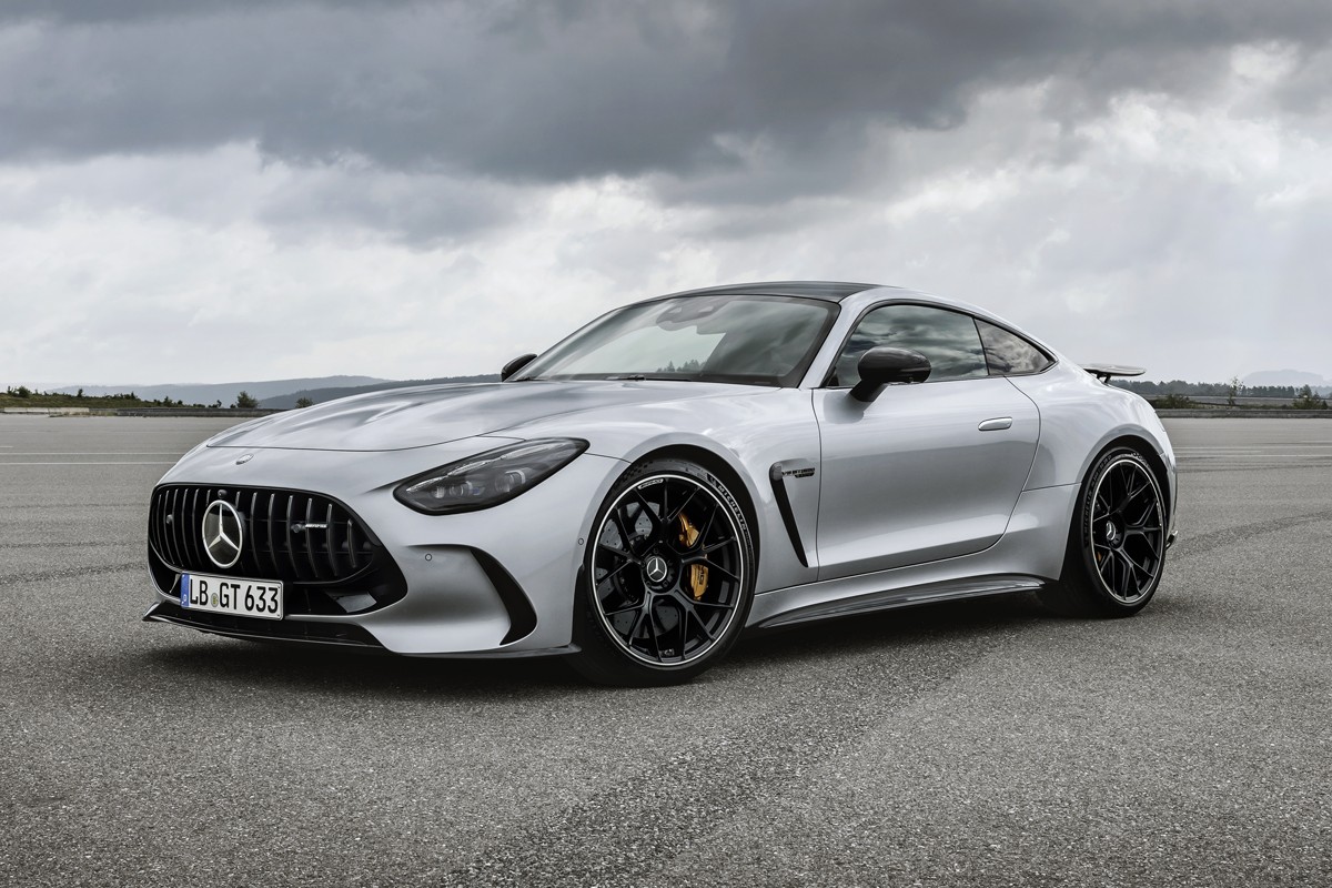 Новое купе Mercedes-AMG GT: второй ряд сидений и полный привод уже в базе -  КОЛЕСА.ру – автомобильный журнал