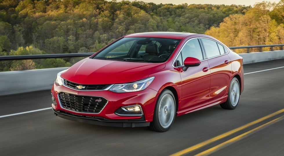 На фото: Chevrolet Cruze