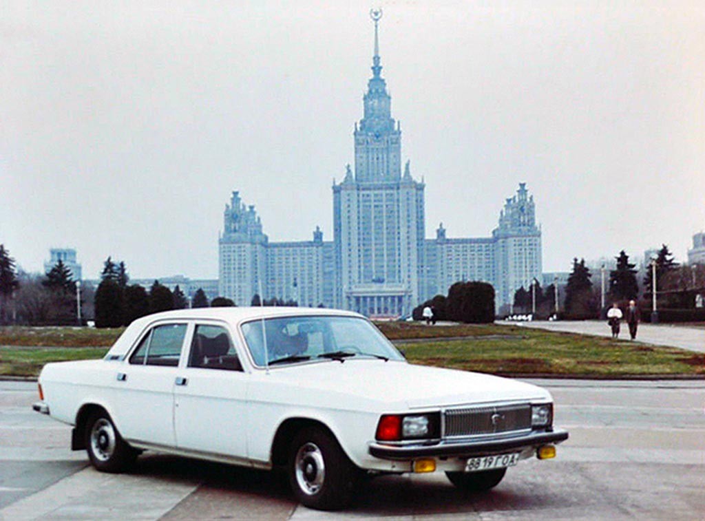 Чужой дизайн, двухэтажные стёкла и полный привод: мифы и факты о ГАЗ-3105 Волга