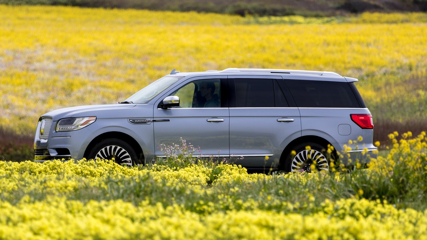 Стандартный Lincoln Navigator 2018-го модельного года