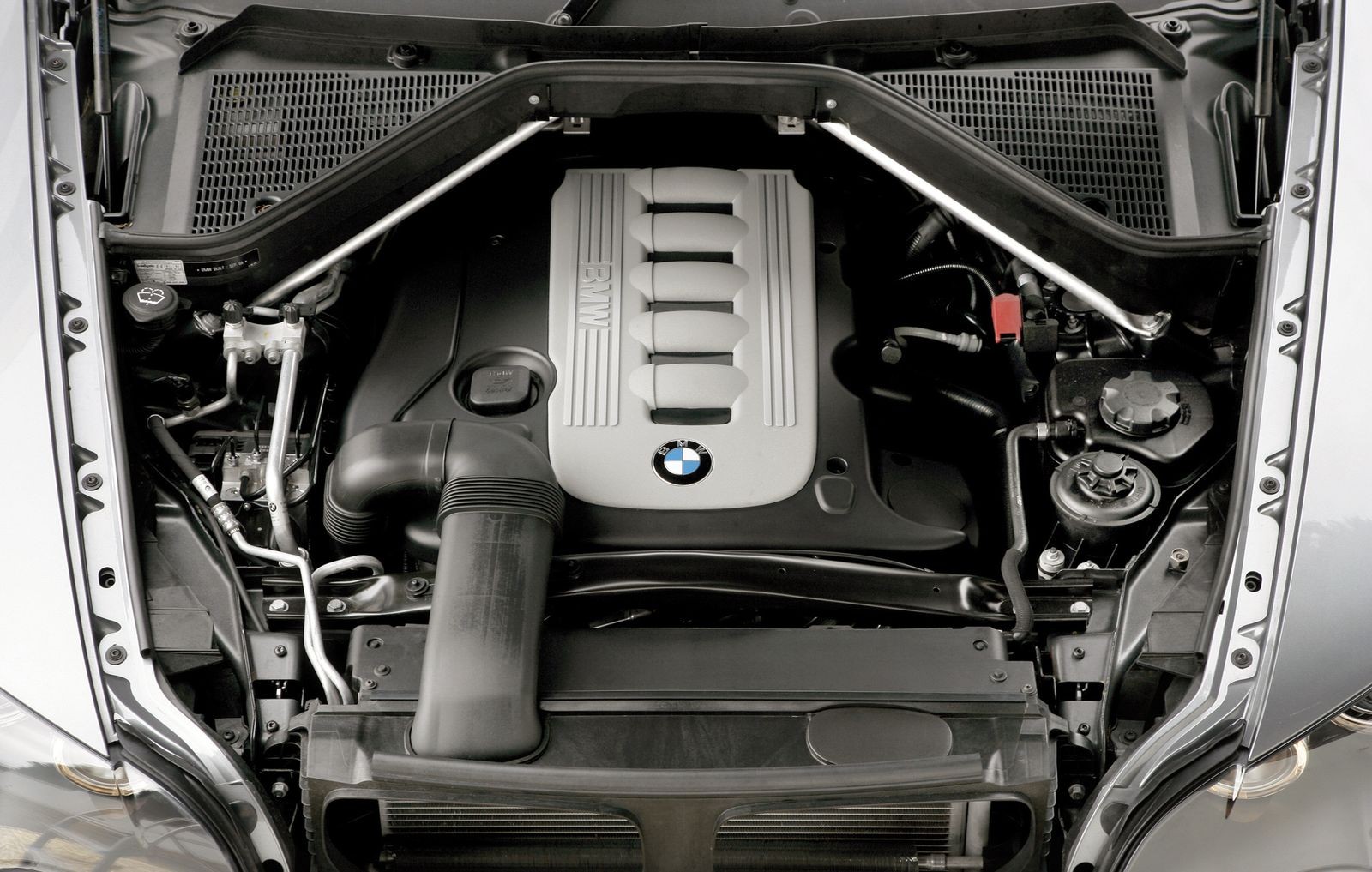 5 причин покупать и не покупать BMW X5 II (E70)