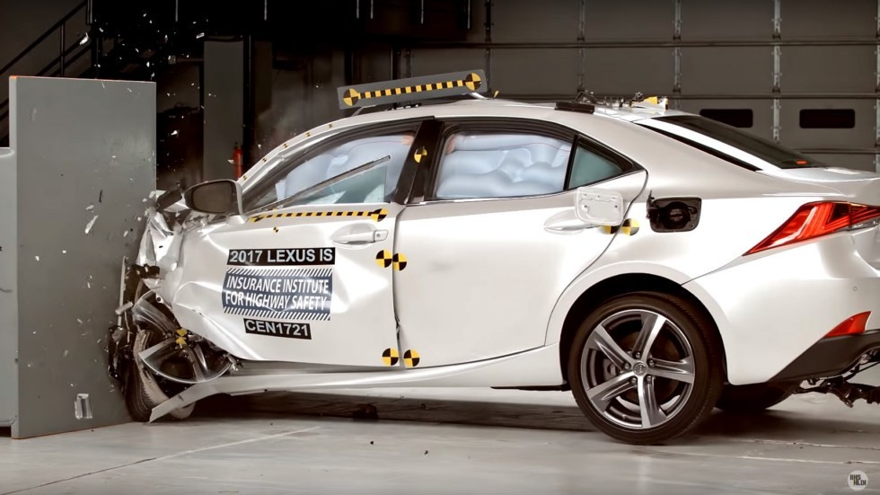 lexus-is-iihs-2-980