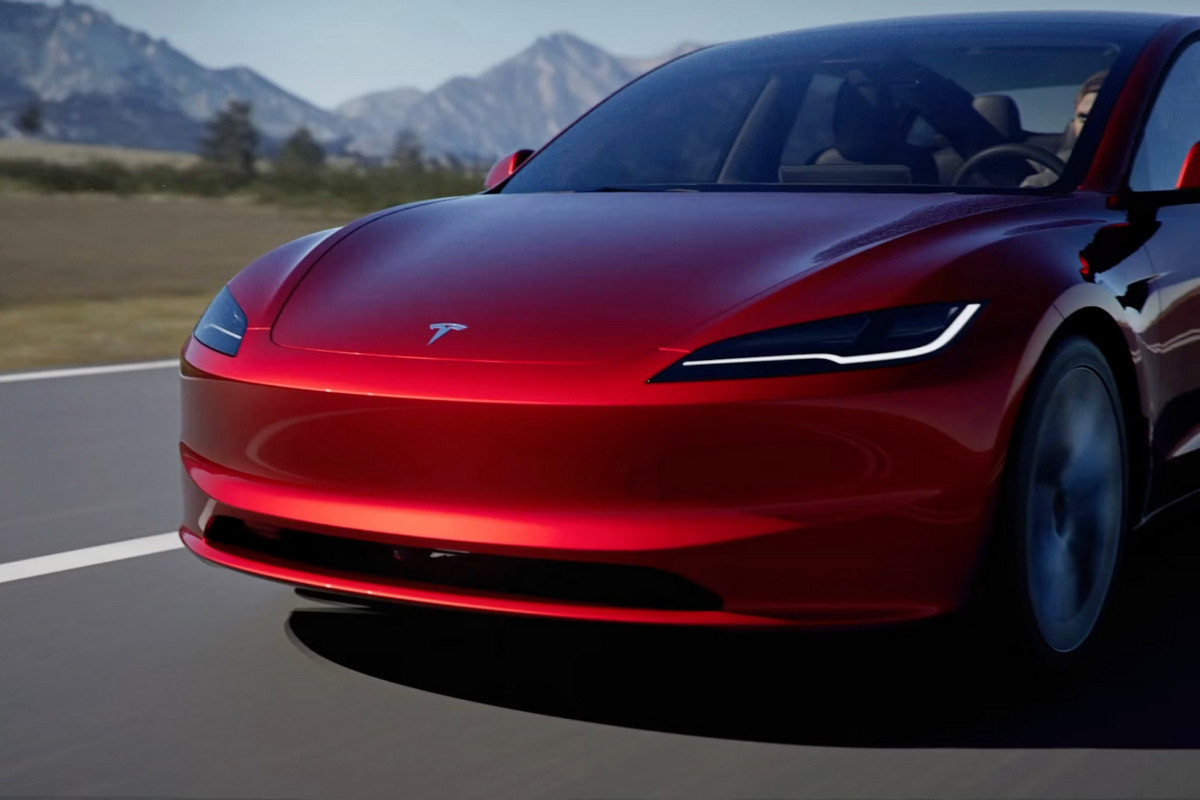 Седан Tesla Model 3 обрёл новое «лицо», стал тише и дальнобойнее после ...