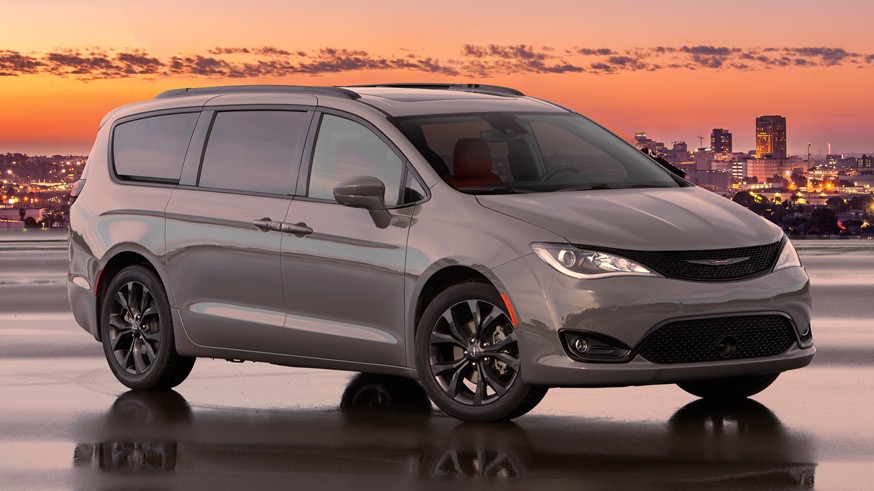 Обновлённый вэн Chrysler Pacifica: подкорректированная внешность и полный привод