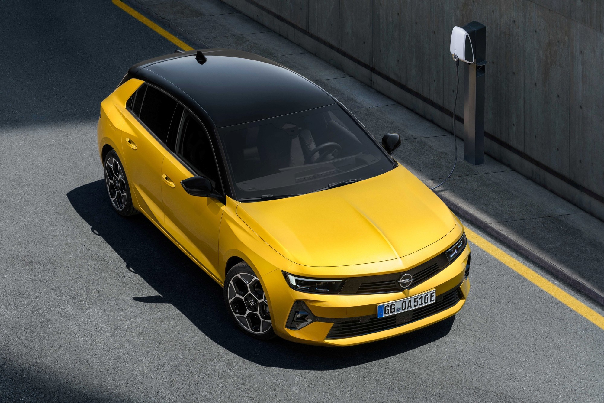 Opel готовит электрическую Astra-e и строит Гигафабрику на деньги немецкого правительства