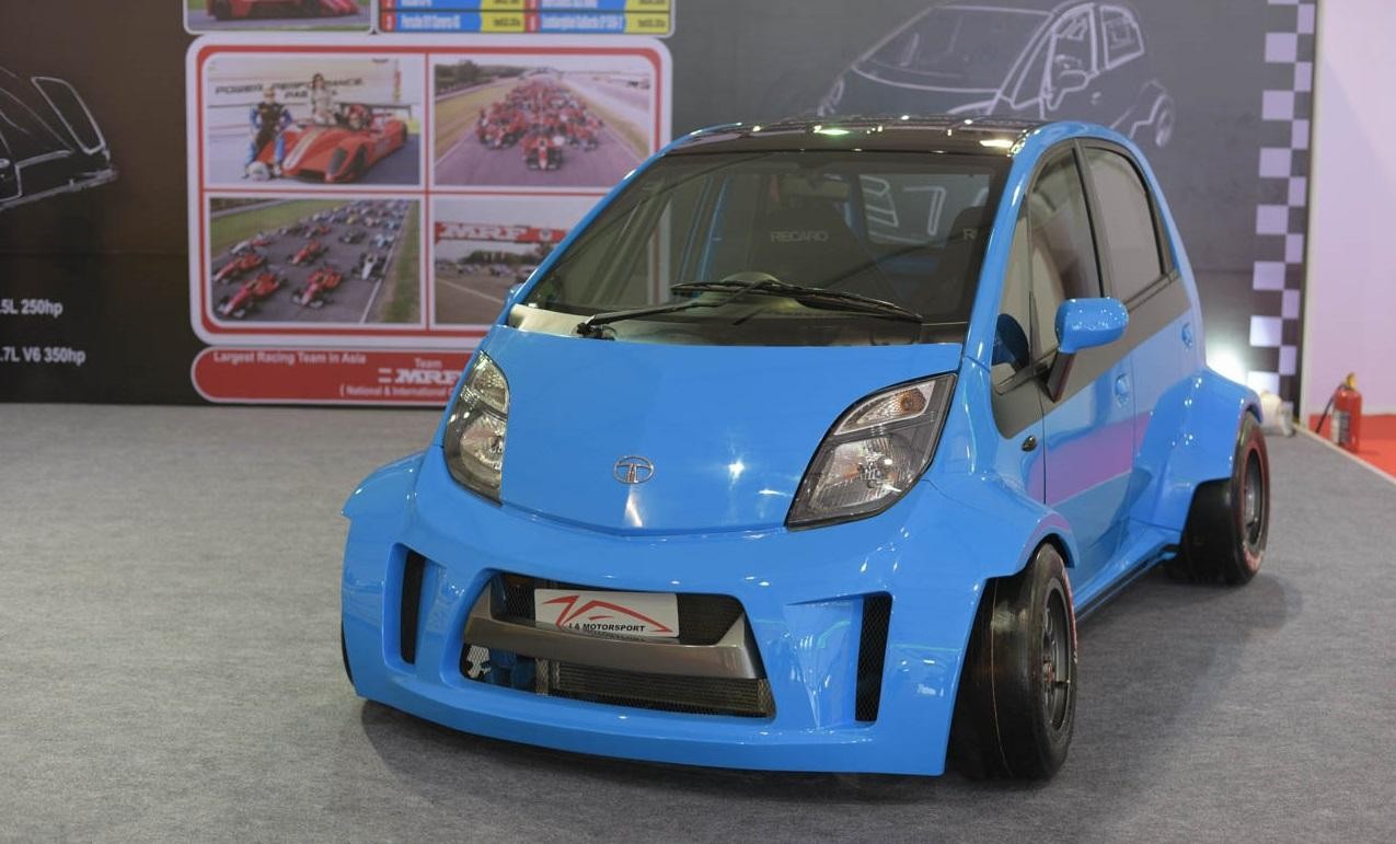 Индийский ситикар Tata Nano тюнеры превратили в спорткар
