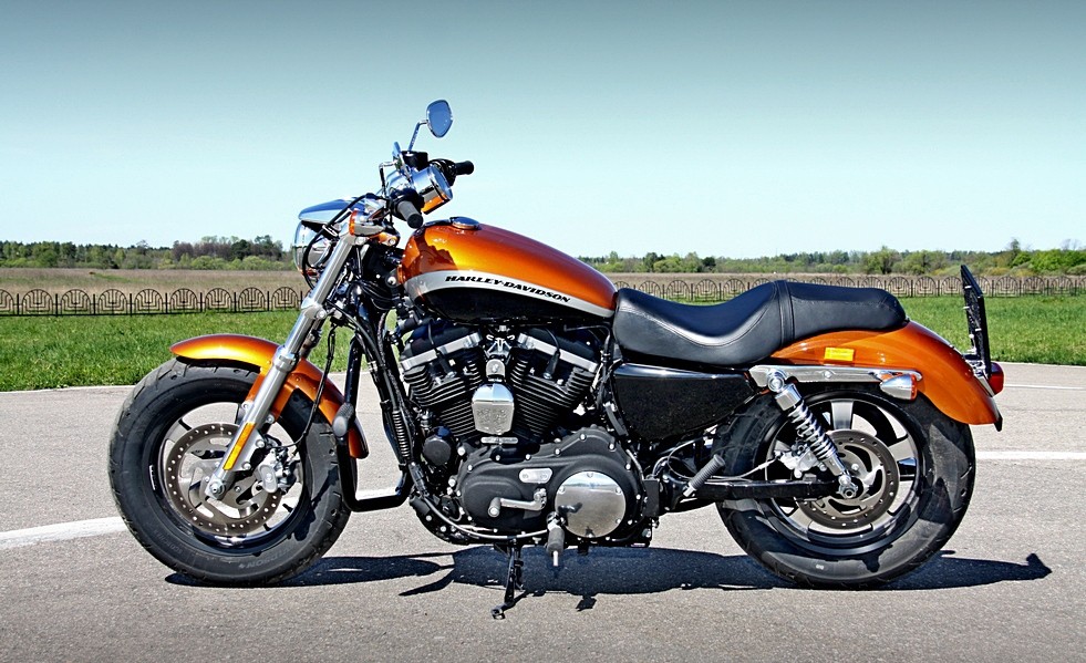 Harley-Davidson XL1200 Sportster Custom