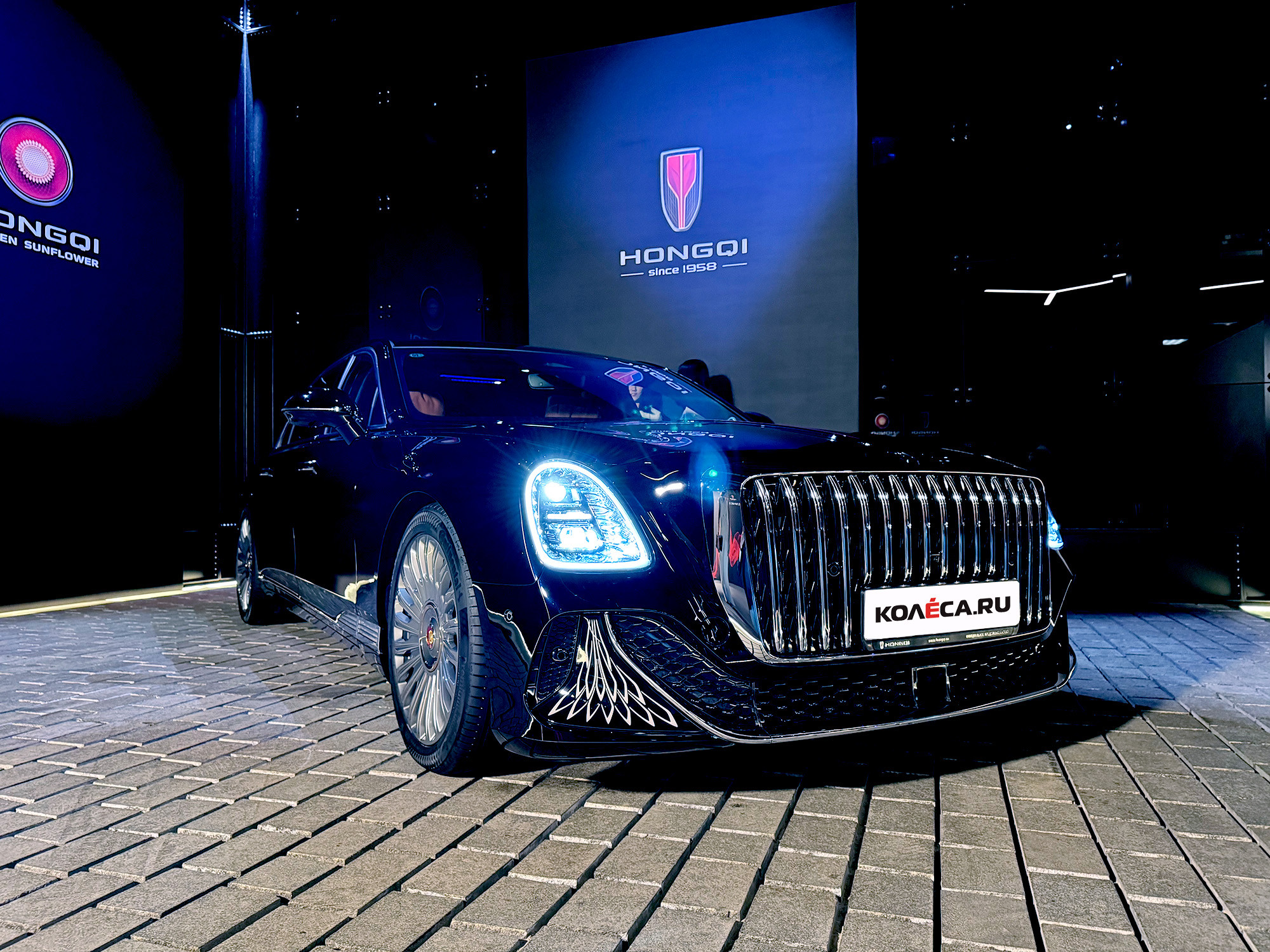 Имперская роскошь и шок-цена: первый обзор Hongqi Golden Sunflower Guoya