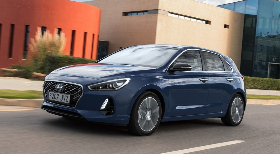 На фото: стандартный Hyundai i30 нового поколения