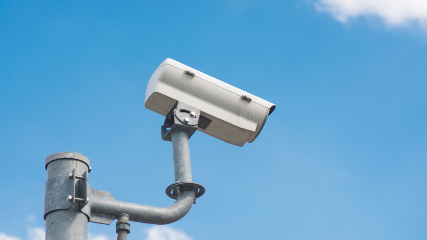 The traffic security CCTV camera operating on road detecting tra