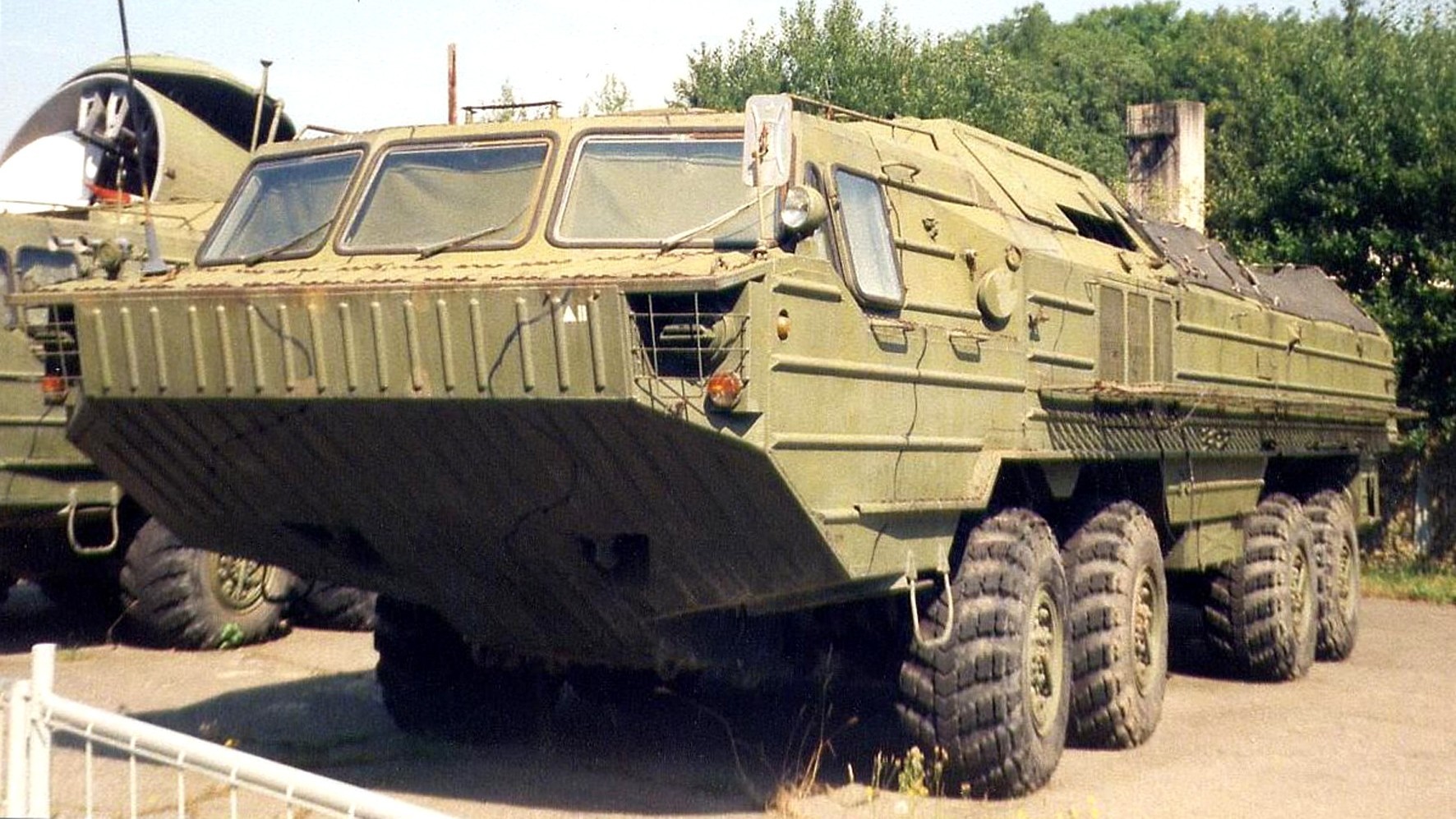 Транспортно заряжающая машина 9т230