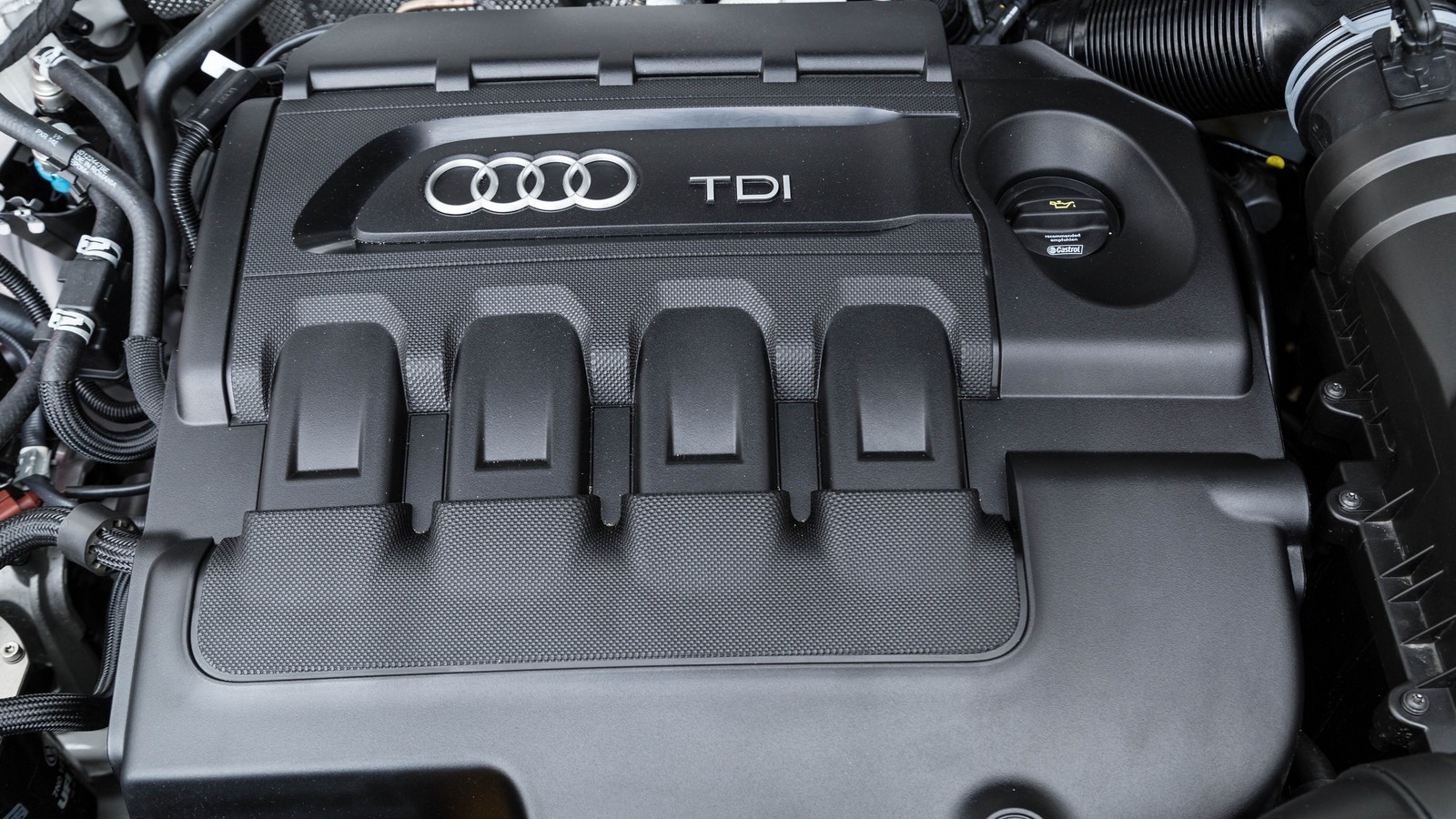 Под капотом Audi Q3 2.0 TDI quattro Worldwide (8U) '2015–н.в.