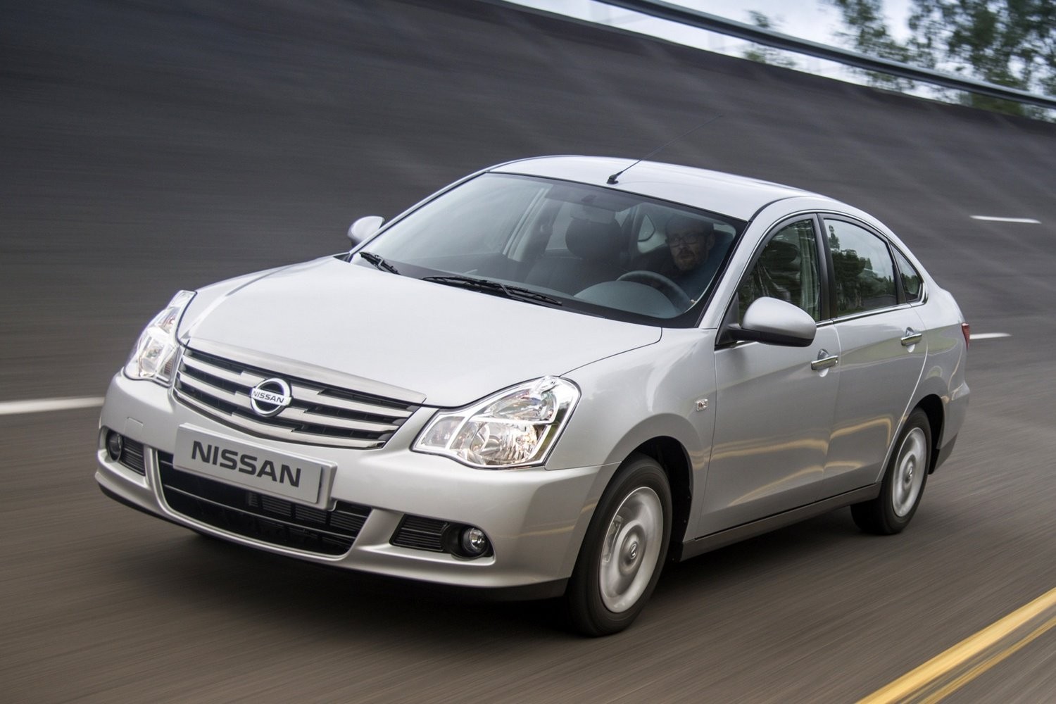 В феврале машины Nissan россияне покупали лучше других иномарок