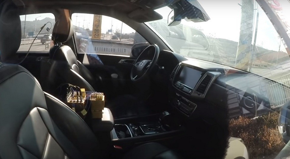 SsangYong ещё раз обновит Rexton. Предыдущий рестайлинг не помог, внедорожник в «минусе»