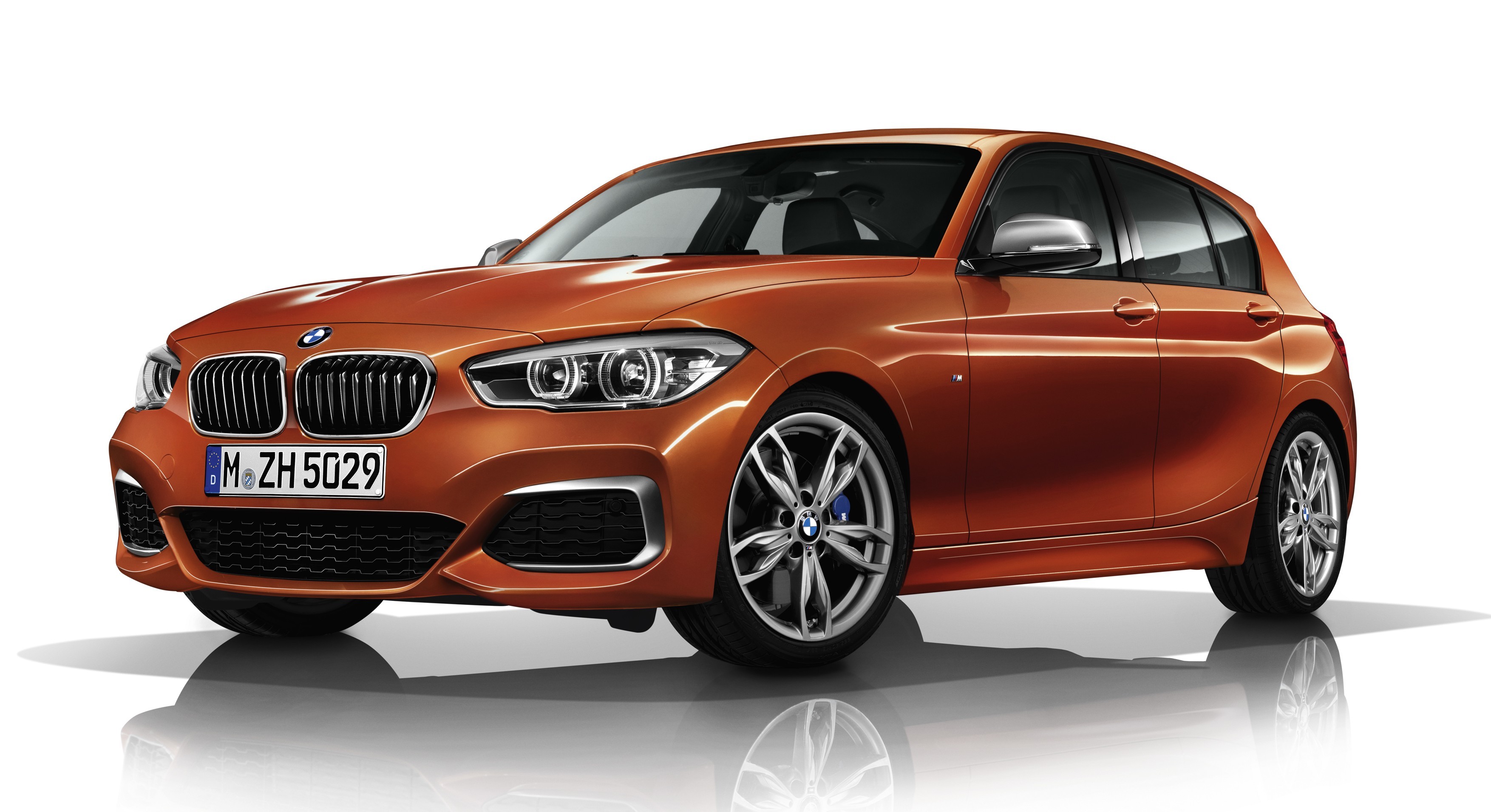 P90218753_highRes_bmw-m140i
