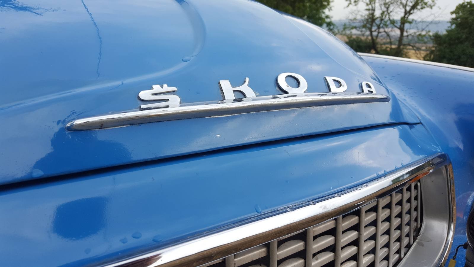 Хруст шестерен и груды кирпичей: тест-драйв Skoda Octavia 1962 года