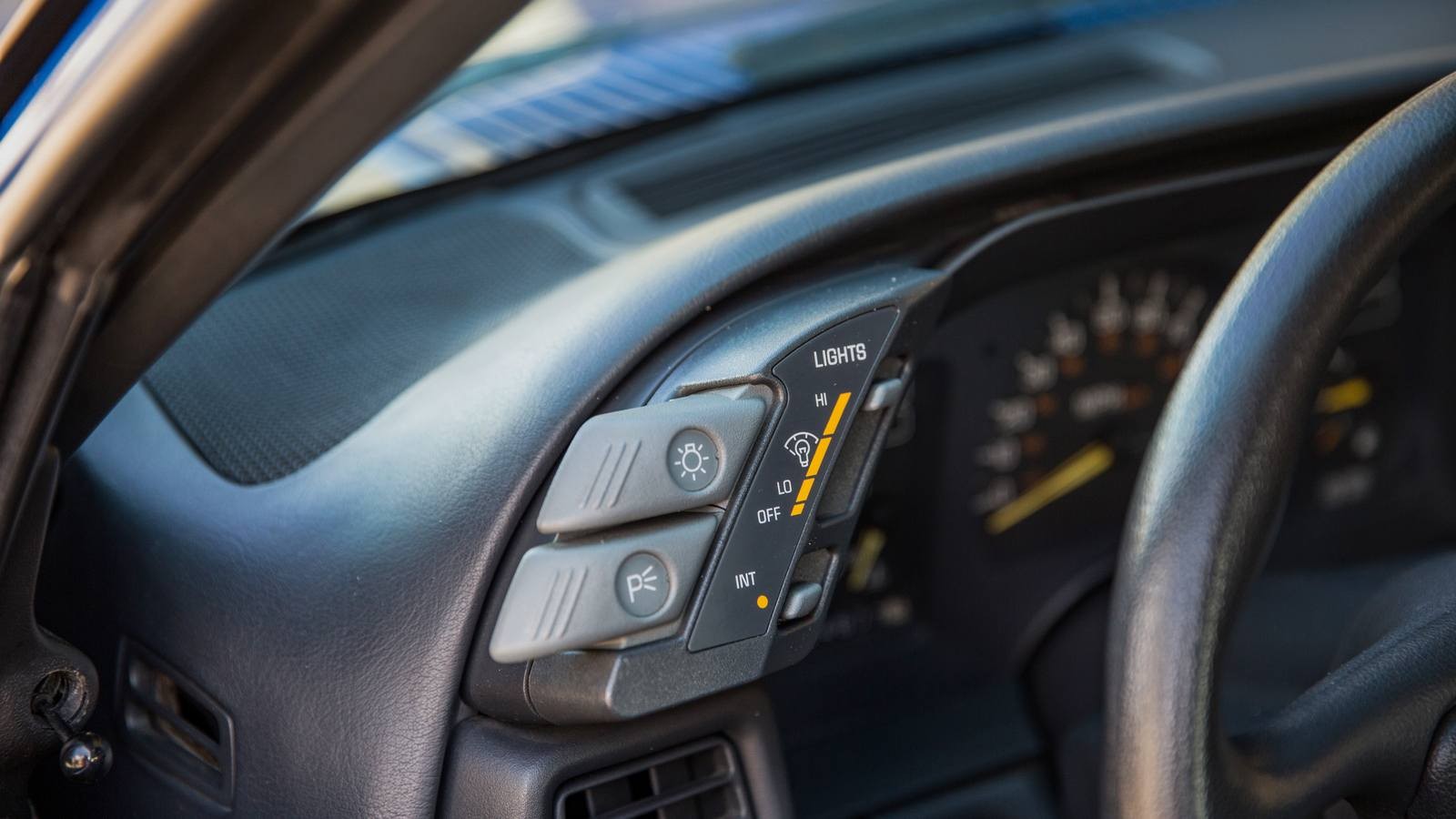 Сто тысяч рублей и 34 тысячи километров: опыт владения Pontiac Sunbird 1994 года