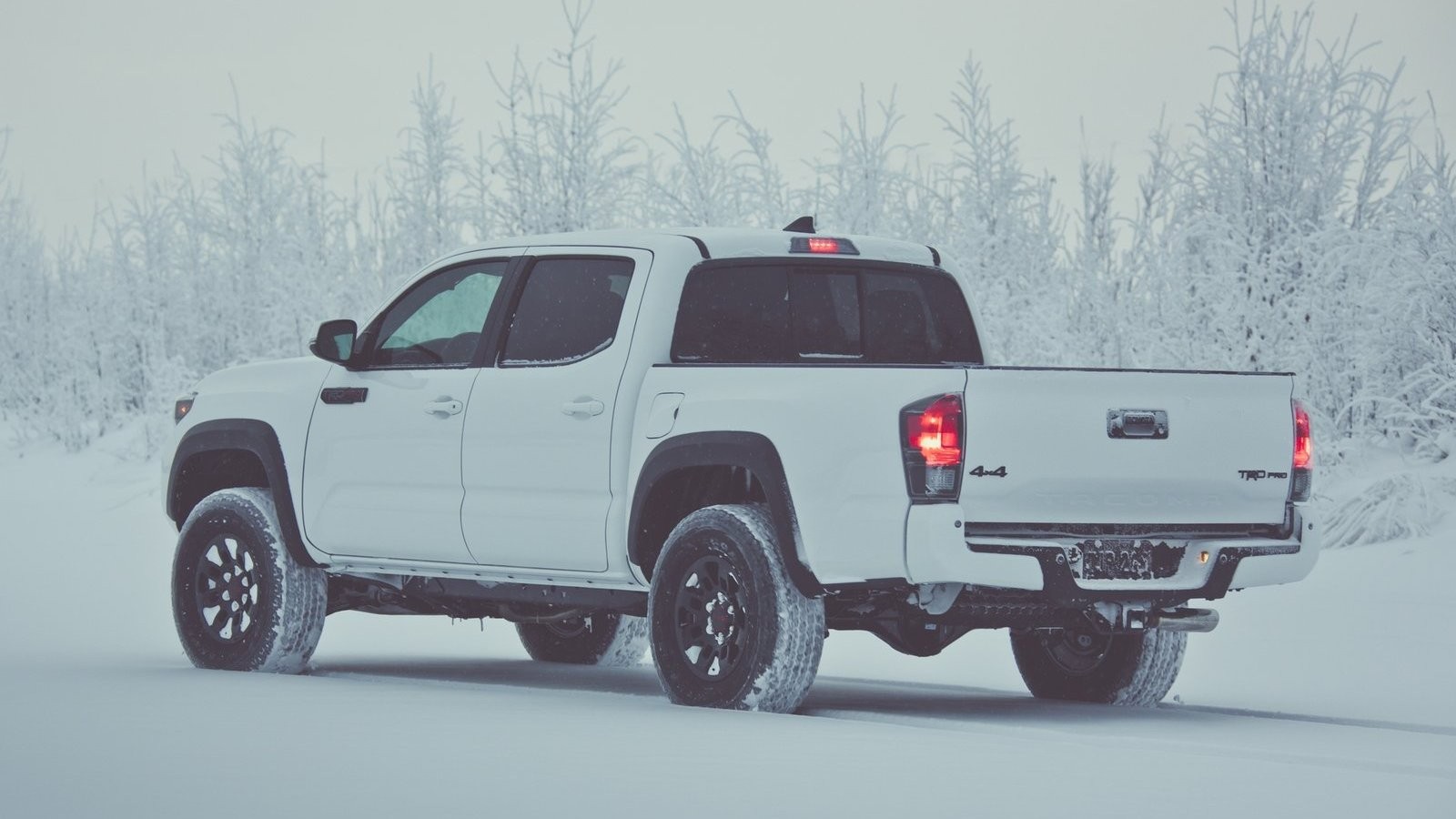 Toyota-Tacoma_TRD_Pro-2017-1600-13