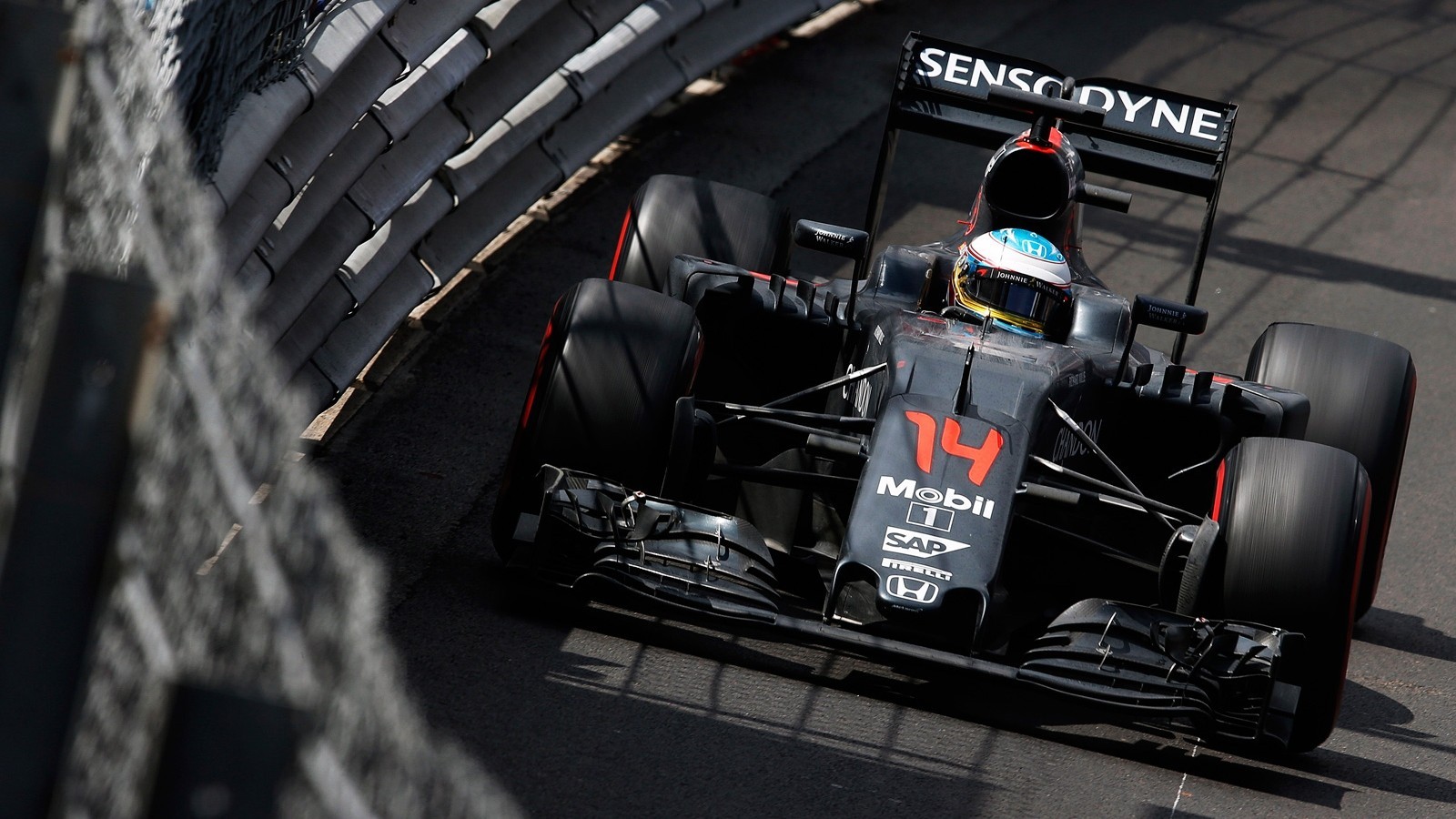 На Гран-при Канады команда McLaren может остаться без модернизированного двигателя