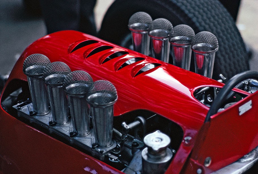 Из крайности в крайность: 10 самых выдающихся моторов V8, о которых вы не знали