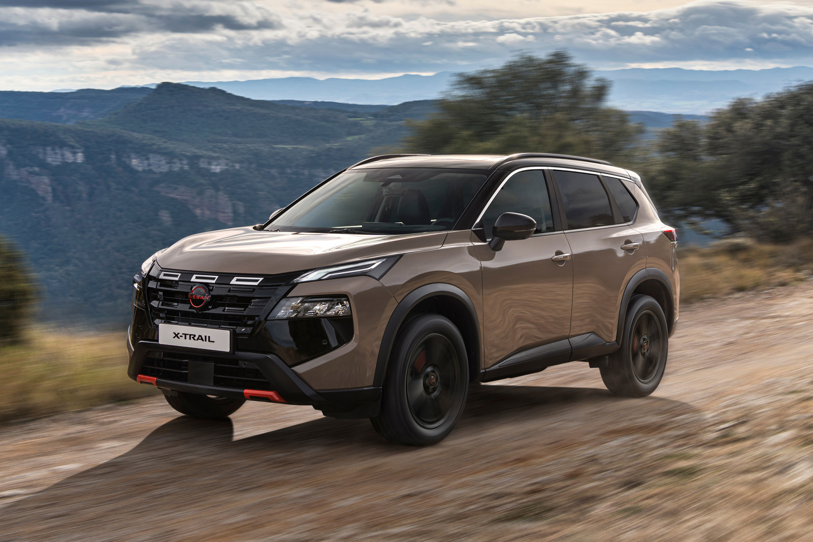 Обновлённый кроссовер Nissan X-Trail добрался до Европы с приключенческой версией N-Trek