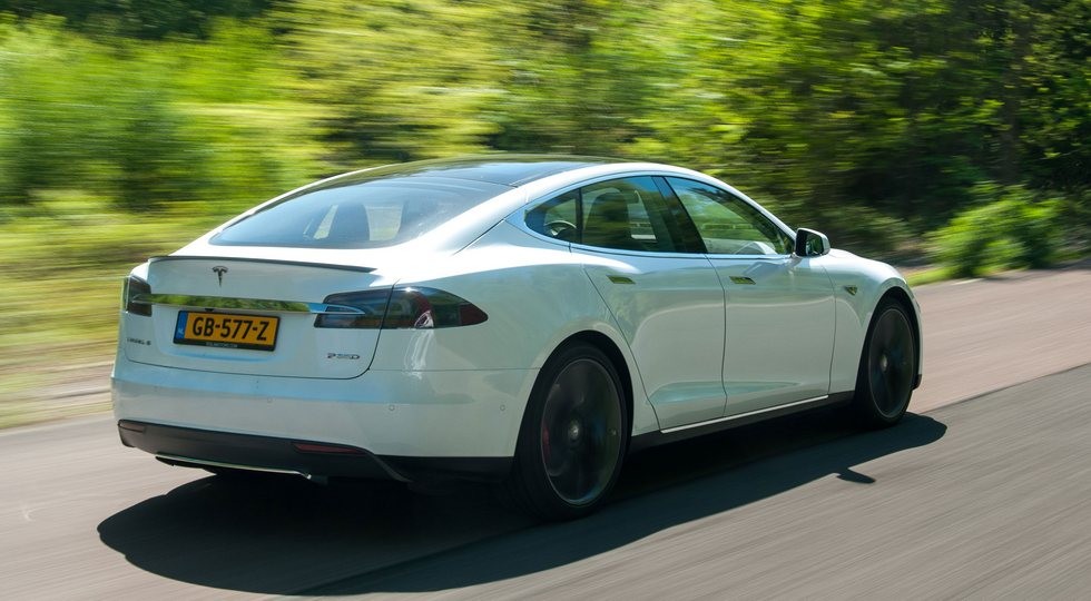 tesla_model_s_p85d_30